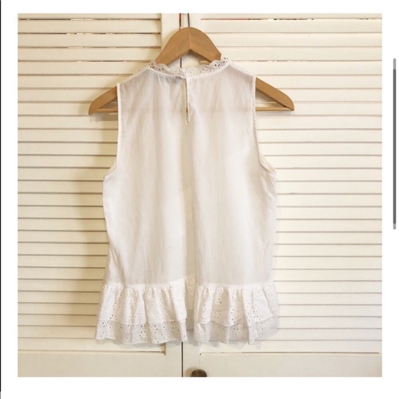 Zara White Eyelet Sleeveless Blouse - Picture 3 of 6